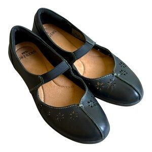 Earth Origins Black Perforated Florence Mary Jane Comfort Walking Shoes Size 7